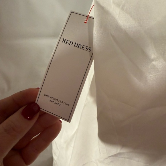 Aura Elegant White Halter Dress - Picture 4 of 7